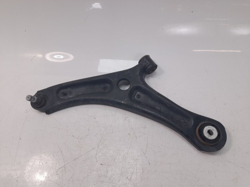 Recambio de brazo suspension delantero izquierdo para ford ecosport (cr6) trend referencia OEM IAM GN153051BA  ZWDFR025