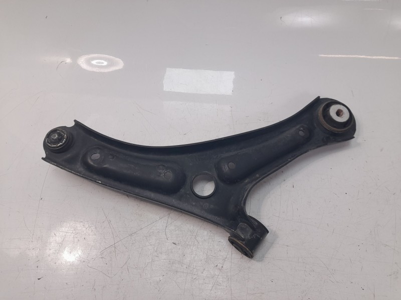 Recambio de brazo suspension delantero izquierdo para ford ecosport (cr6) trend referencia OEM IAM GN153051BA  ZWDFR025