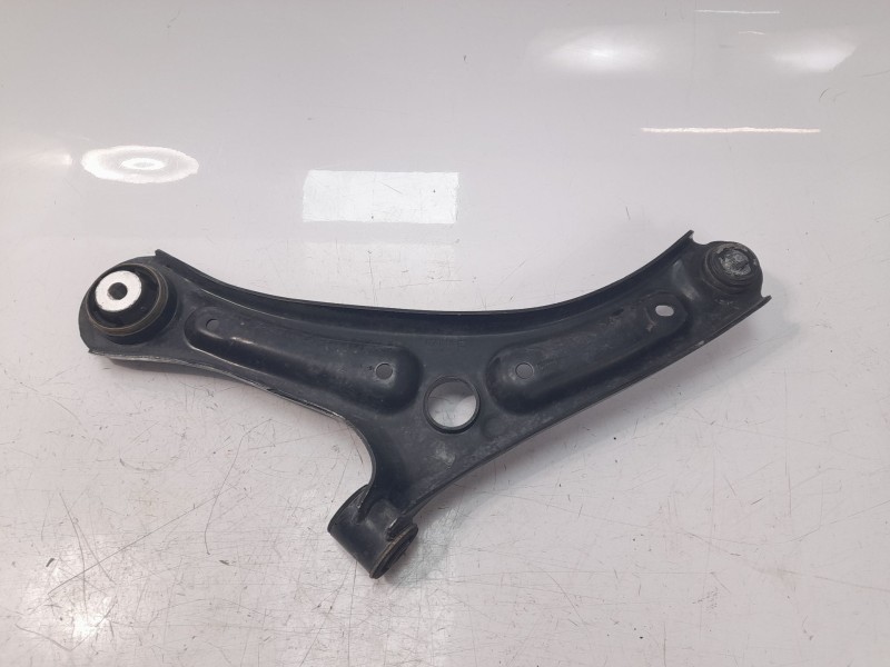 Recambio de brazo suspension delantero derecho para ford ecosport (cr6) trend referencia OEM IAM GN153042BA  ZWDFR026