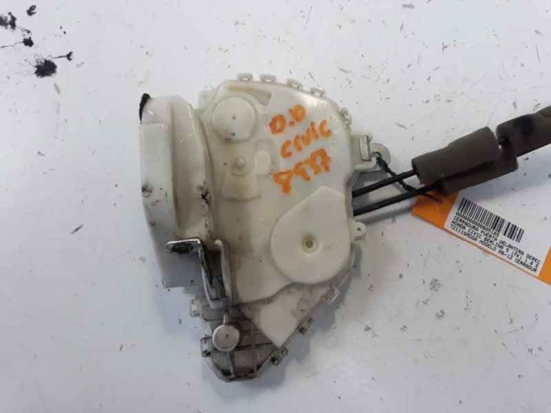 Recambio de cerradura puerta delantera derecha para honda civic berlina 5 (fk) 1.8 executive referencia OEM IAM 72111SMGG0  