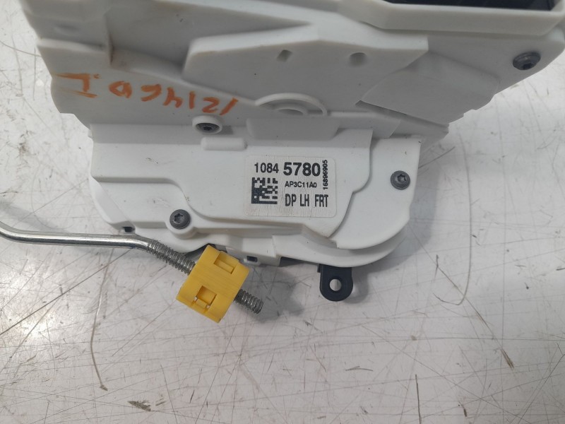 Recambio de cerradura puerta delantera izquierda para mg mg zs suv (azs1) 1.5 vti referencia OEM IAM 10845780  