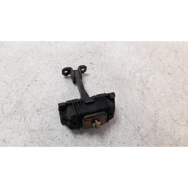 Recambio de retenedor puerta para mercedes-benz vito (w639) basic, combi 109 cdi compacto (639.601) referencia OEM IAM RETENEDOR