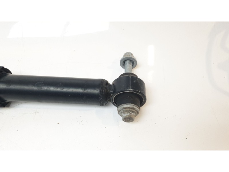 Recambio de amortiguador trasero izquierdo para land rover discovery sport pure referencia OEM IAM GK7218A145  