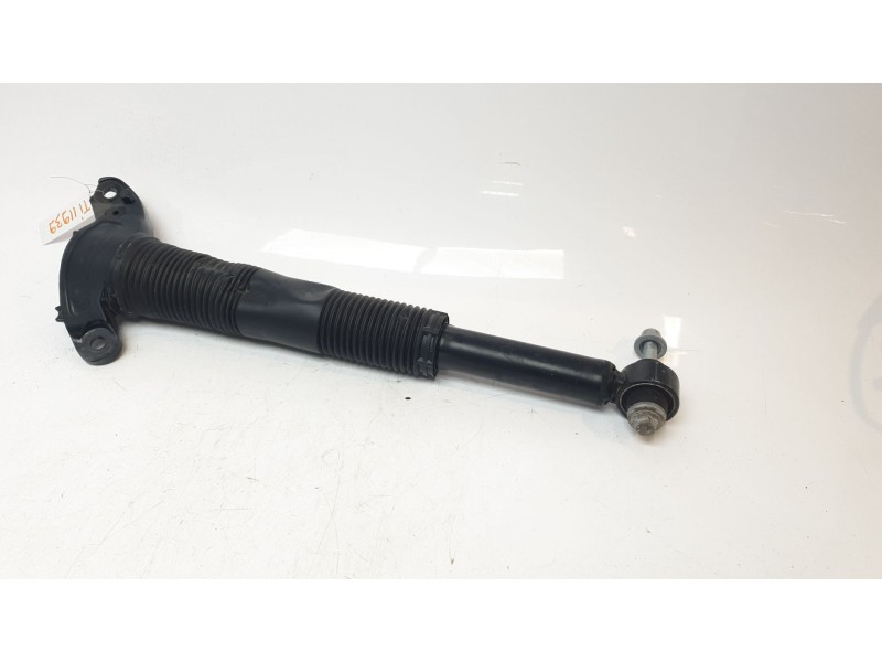 Recambio de amortiguador trasero izquierdo para land rover discovery sport pure referencia OEM IAM GK7218A145  