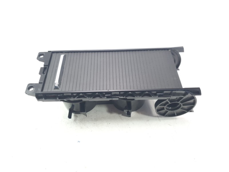Recambio de moldura para skoda octavia lim. (nx3) ambition referencia OEM IAM 5E3862531A  