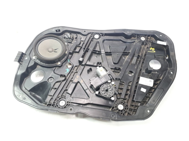 Recambio de elevalunas delantero derecho para kia ceed 1.0 tgdi cat referencia OEM IAM 82481J7000  