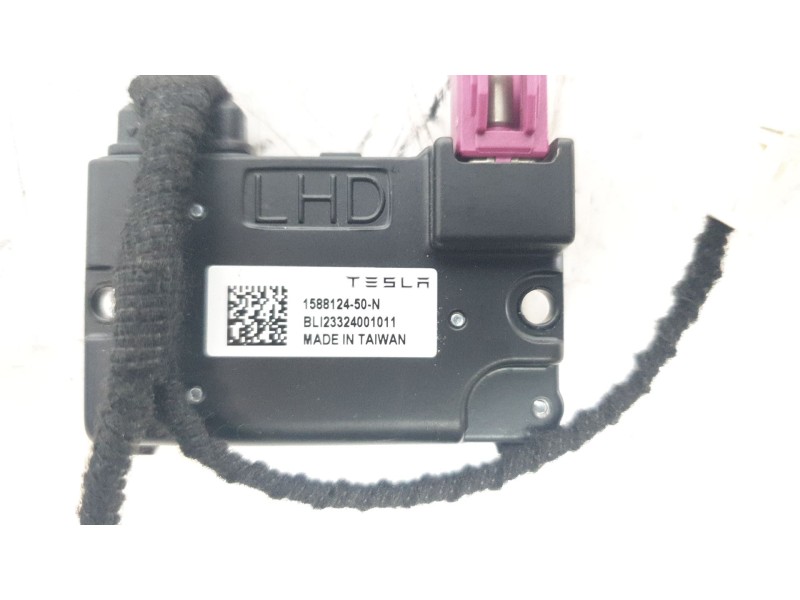Recambio de modulo electronico para tesla model 3 (5yj3) ev awd referencia OEM IAM 158812450N  