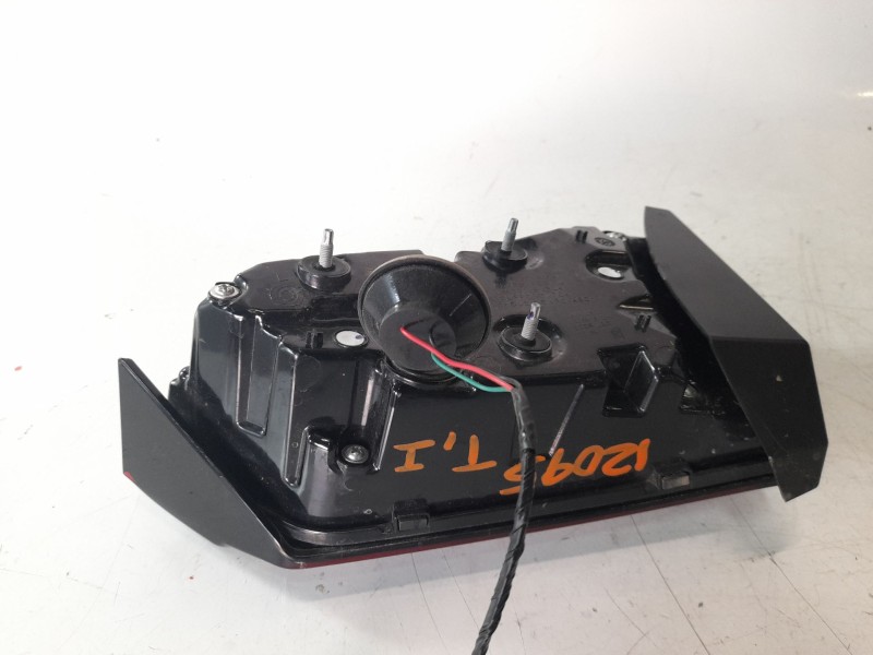 Recambio de piloto trasero izquierdo interior para mg mg hs (as23) 1.5 t (sas23) referencia OEM IAM 10823345  