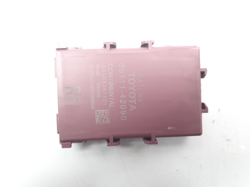 Recambio de modulo electronico para toyota rav4 hybrid 4x2 advance referencia OEM IAM 8911142090  