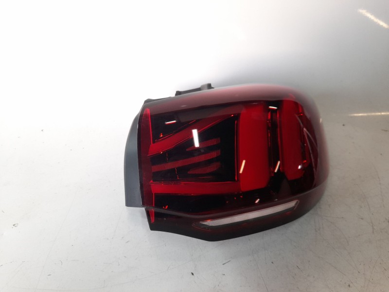 Recambio de piloto trasero derecho para mg mg hs (as23) 1.5 t (sas23) referencia OEM IAM 10823344  