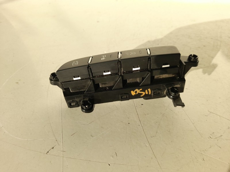 Recambio de mando multifuncion para kia ceed 1.0 tgdi cat referencia OEM IAM 93300J7AB0  