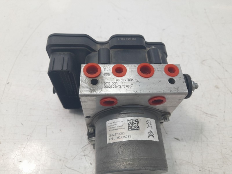 Recambio de abs para peugeot 3008 allure referencia OEM IAM 9841523480  