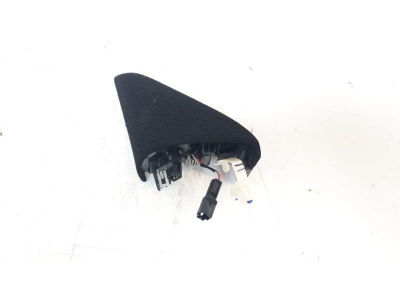 Recambio de sistema audio / radio cd para tesla model 3 (5yj3) ev awd referencia OEM IAM 177647810B  