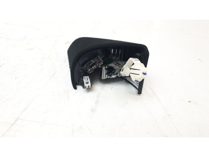 Recambio de sistema audio / radio cd para tesla model 3 (5yj3) ev awd referencia OEM IAM 177647810B  