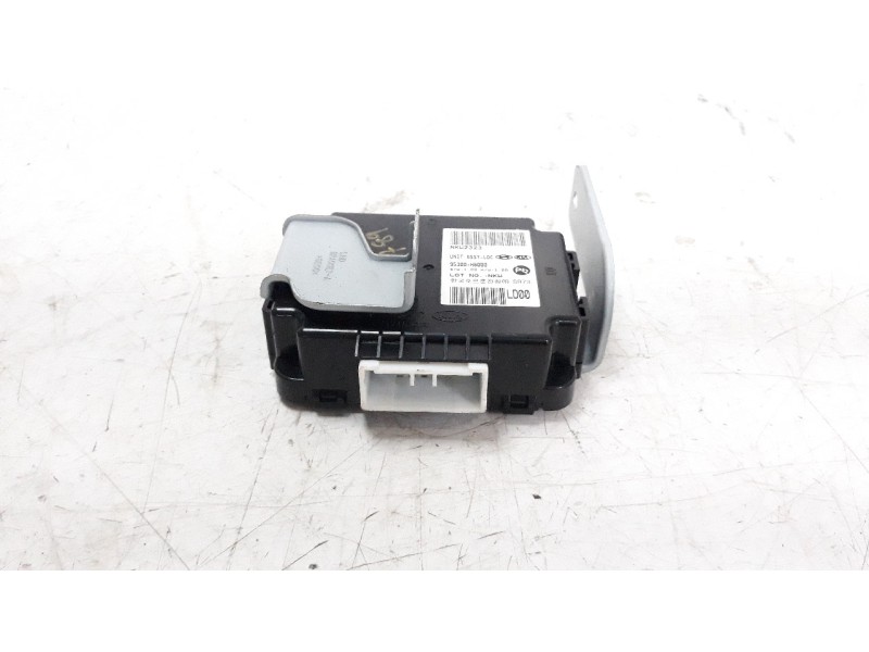 Recambio de modulo electronico para kia rio (yb) 1.2 cat referencia OEM IAM 95300H8000  