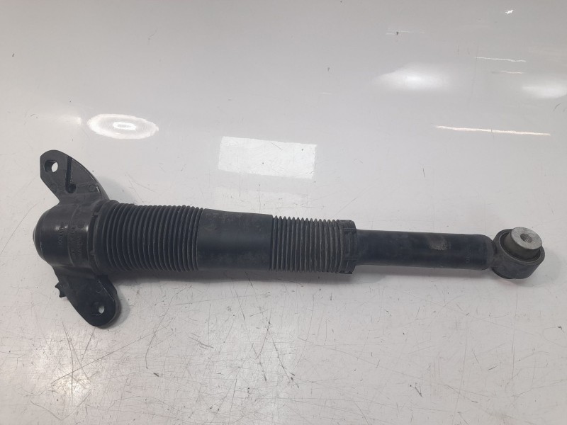 Recambio de amortiguador trasero derecho para jaguar e-pace 2.0 diesel cat referencia OEM IAM GK7218A116  