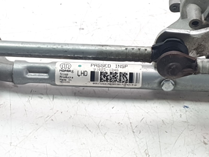 Recambio de motor limpia delantero para jeep compass ii longitude 4x2 referencia OEM IAM 916251046  