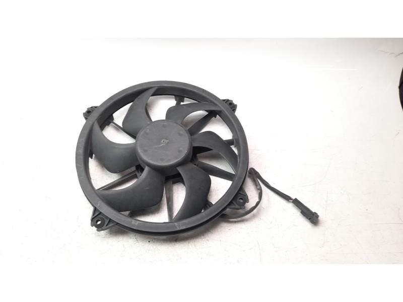 Recambio de electroventilador para fiat scudo furgón (272) 1.6 jtdm cat referencia OEM IAM 10IFR0110239  