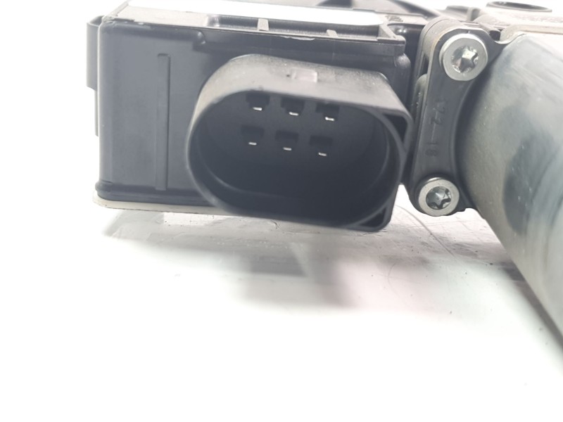 Recambio de motor techo electrico para audi a4 avant (8w5) básico referencia OEM IAM 8W9863560  