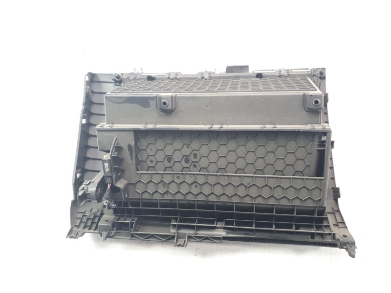 Recambio de guantera para seat leon sportstourer (kl8) referencia OEM IAM 5FB857095H  