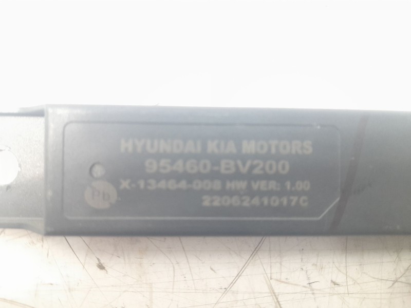 Recambio de amplificador de antena para kia niro referencia OEM IAM 95460BV200  