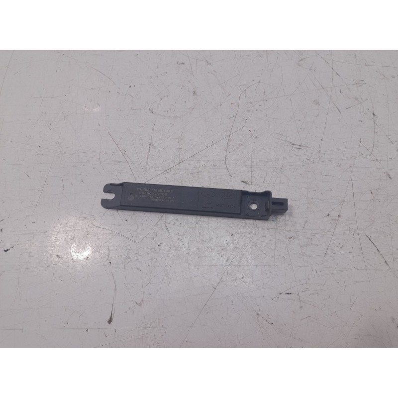 Recambio de amplificador de antena para kia niro referencia OEM IAM 95460CN100  