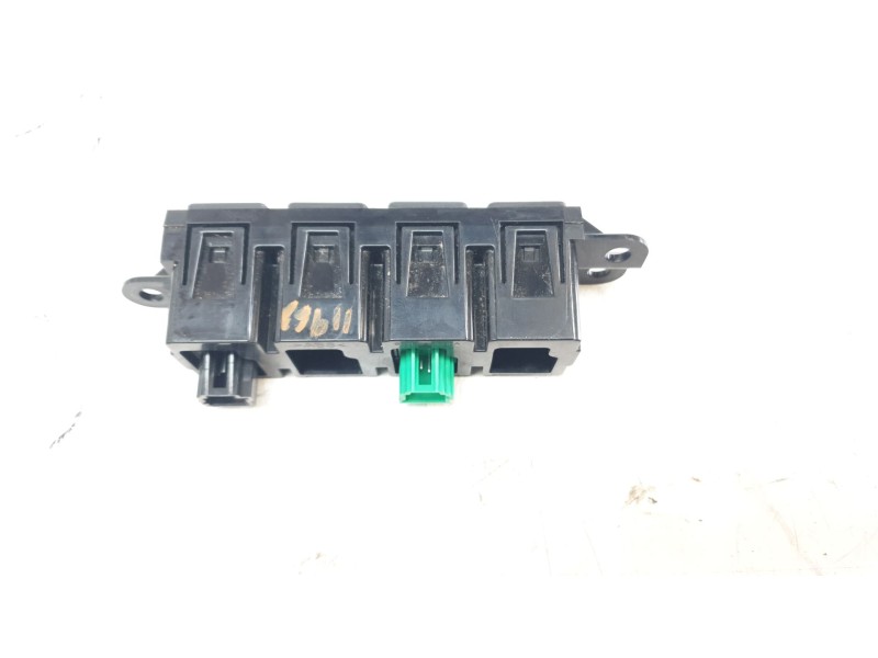 Recambio de mando multifuncion para nissan juke (f15) ultimate edition referencia OEM IAM 681RVBV90A  