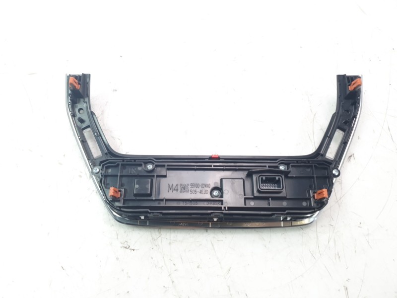 Recambio de mando climatizador para toyota corolla (e21) hybrid style referencia OEM IAM 5590002M40  