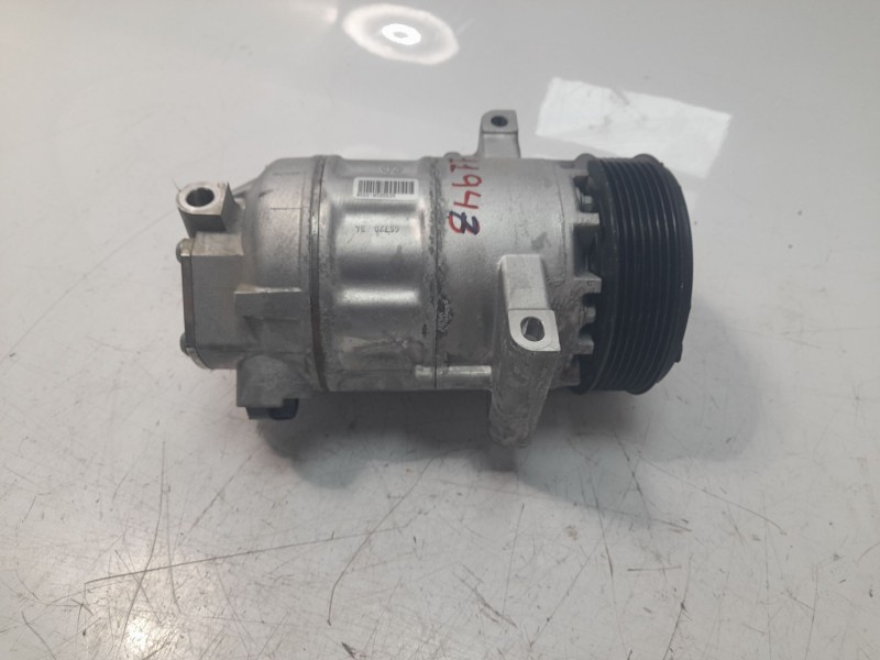 Recambio de compresor aire acondicionado para renault captur ii techno referencia OEM IAM 926002888R  CAF020117HQ