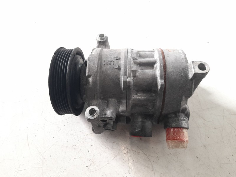 Recambio de compresor aire acondicionado para audi a4 avant (8w5) básico referencia OEM IAM 8W5816803  CAF480037