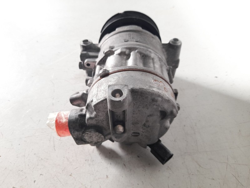 Recambio de compresor aire acondicionado para audi a4 avant (8w5) básico referencia OEM IAM 8W5816803  CAF480037