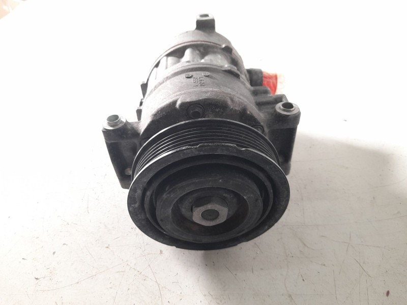 Recambio de compresor aire acondicionado para audi a4 avant (8w5) básico referencia OEM IAM 8W5816803  CAF480037