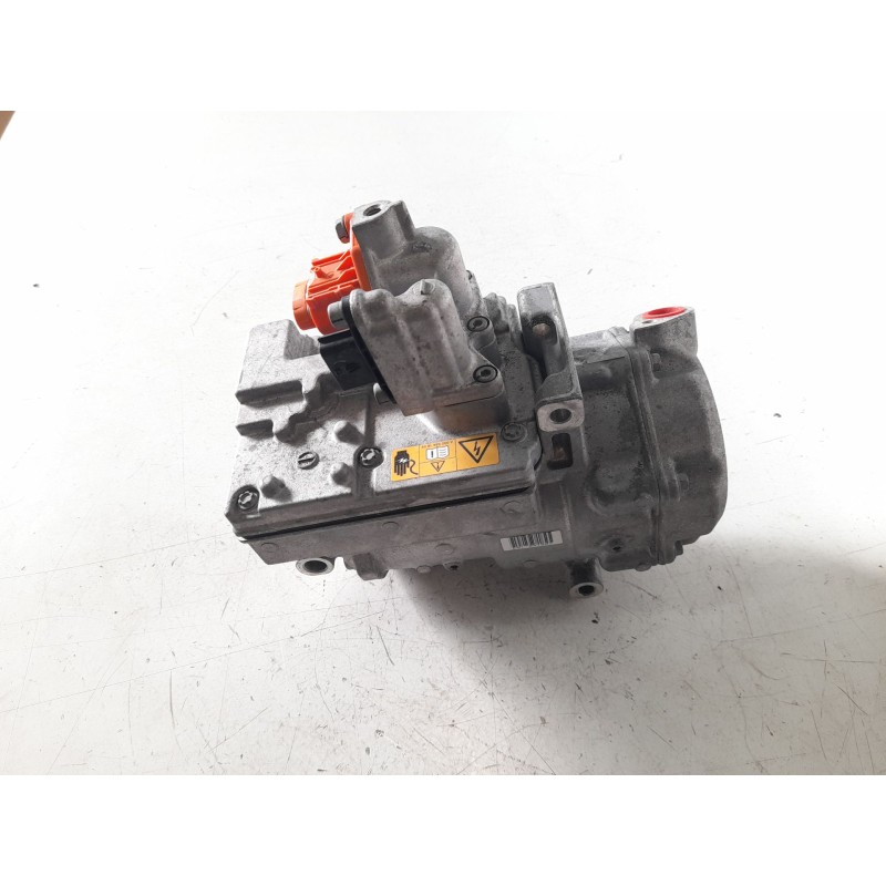 Recambio de compresor aire acondicionado para smart fortwo coupe electric drive / eq pull&bear (453.391) referencia OEM IAM 9260