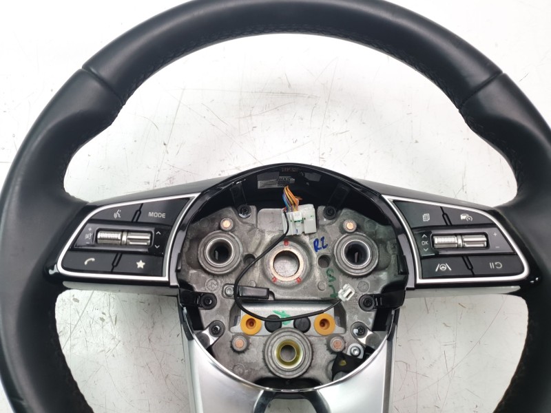 Recambio de volante para kia ceed 1.0 tgdi cat referencia OEM IAM 56100J7HX0SA1  