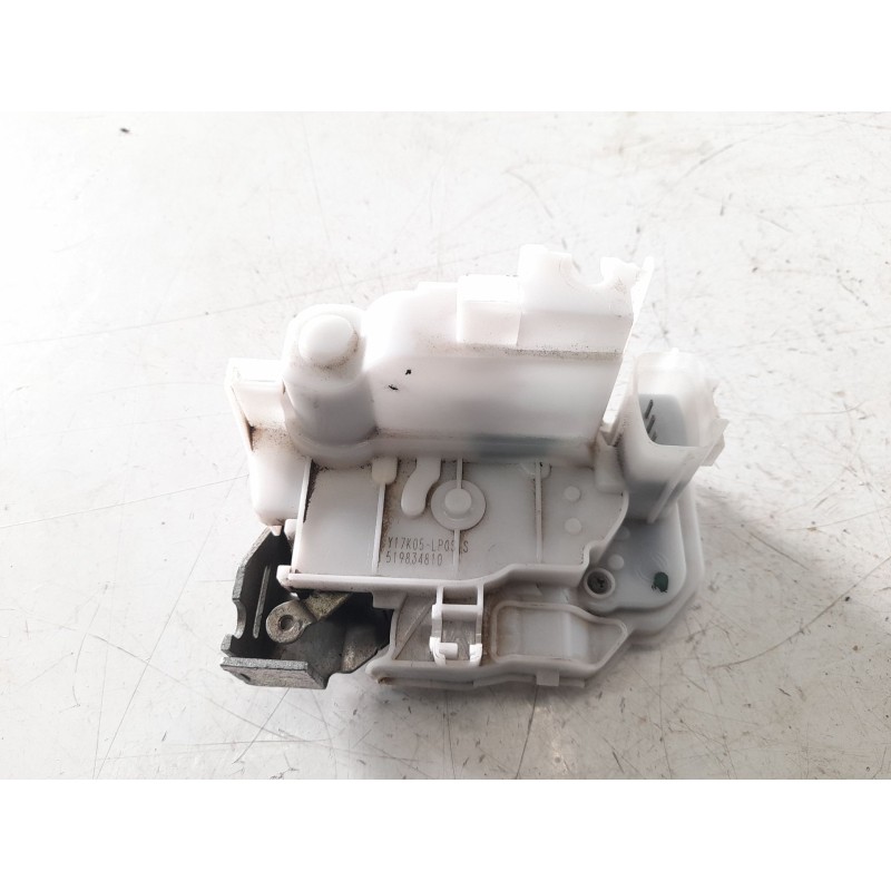 Recambio de cerradura puerta trasera izquierda para fiat tipo ii (357) berlina lounge referencia OEM IAM 51983481  