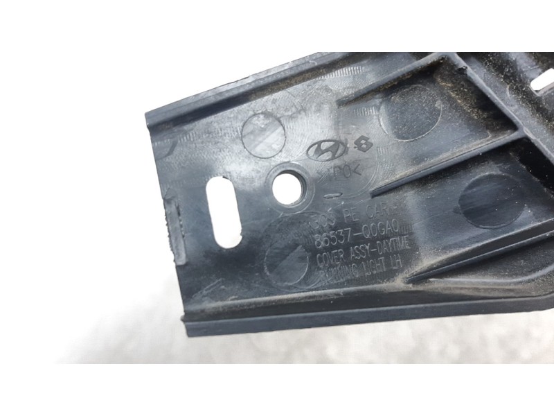 Recambio de moldura para hyundai i20 (bc3) klass referencia OEM IAM 86537Q0GA0  