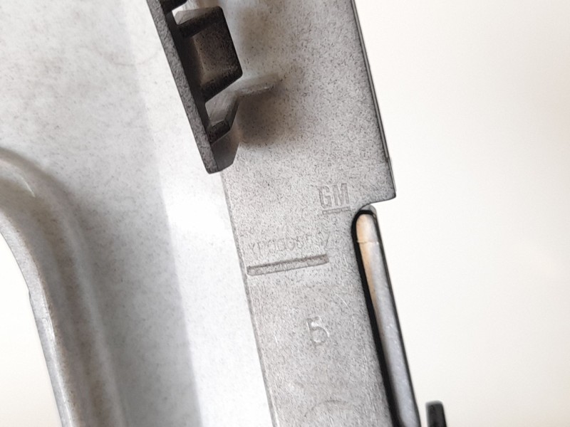 Recambio de moldura para opel grandland x ultimate referencia OEM IAM YP00055577  