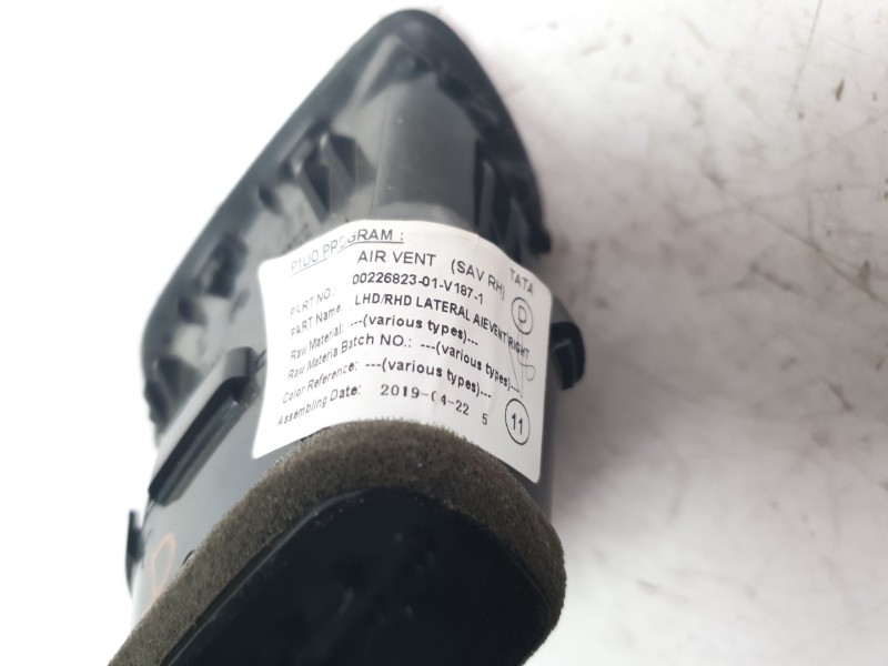 Recambio de aireador derecho para opel grandland x ultimate referencia OEM IAM YP000635YX  