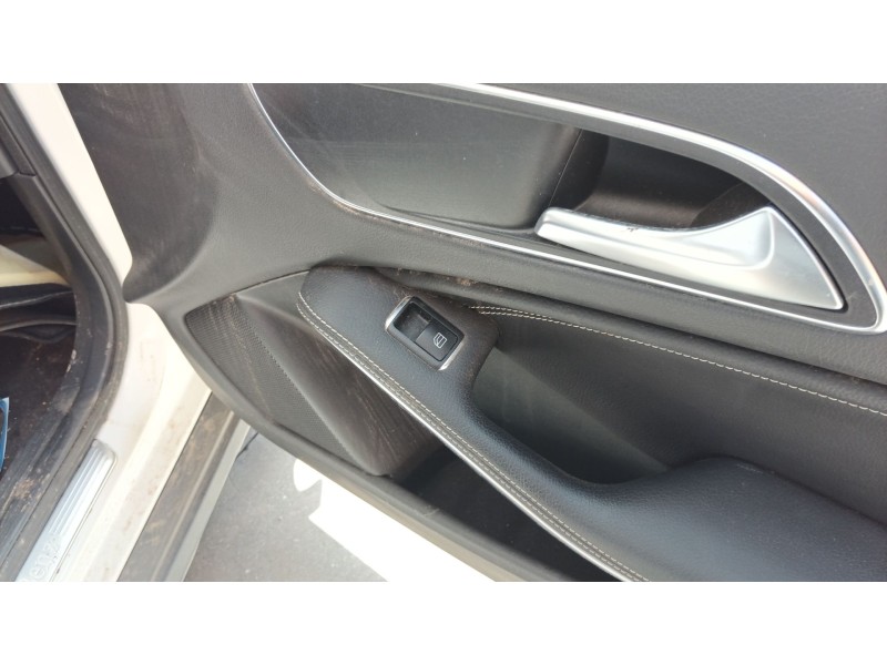 Recambio de mando elevalunas delantero derecho para mercedes-benz clase gla (x156) gla 180 (156.942) referencia OEM IAM   