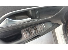 Recambio de mando elevalunas delantero izquierdo para mercedes-benz clase gla (x156) gla 180 (156.942) referencia OEM IAM A16690 2