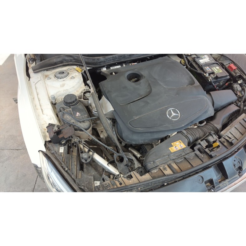 Recambio de alternador para mercedes-benz clase gla (x156) gla 180 (156.942) referencia OEM IAM   