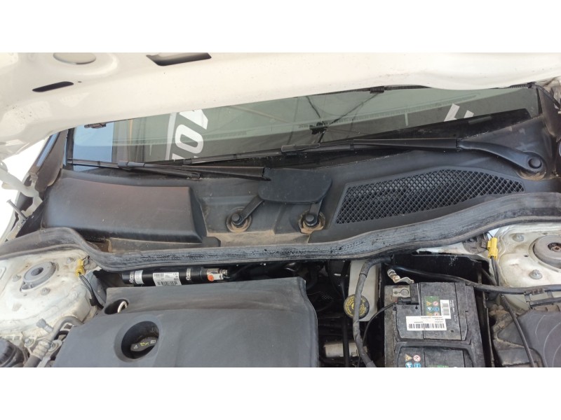 Recambio de torpedo para mercedes-benz clase gla (x156) gla 180 (156.942) referencia OEM IAM   