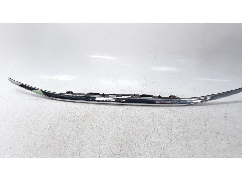 Recambio de moldura para mazda 6 lim. (gh)(.2012) 2.2 turbodiesel cat referencia OEM IAM GHK150811  