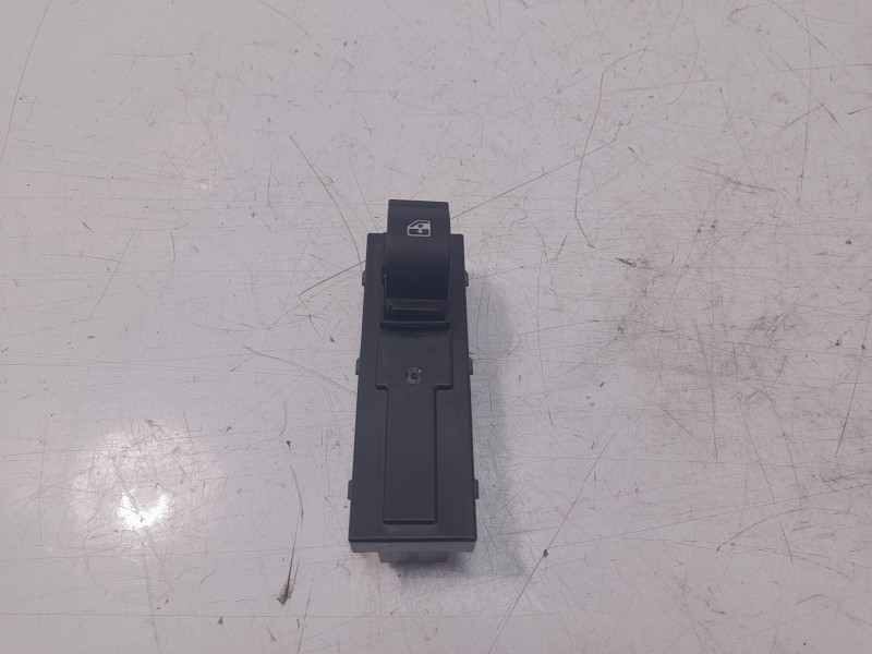 Recambio de mando elevalunas trasero izquierdo para fiat tipo ii (357) berlina lounge referencia OEM IAM 7357179520  