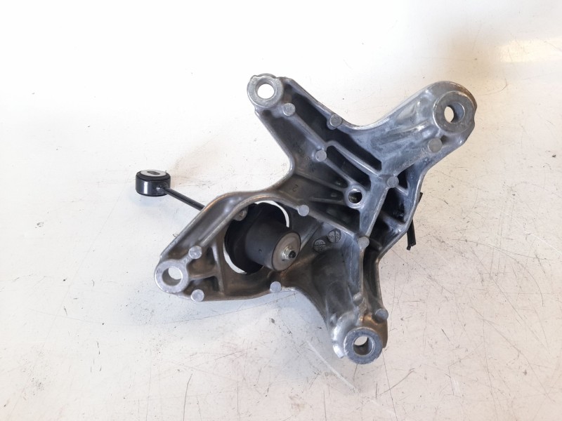 Recambio de soporte motor para porsche cayenne coupe (9yb) e-hybrid referencia OEM IAM 4M0199307BG  