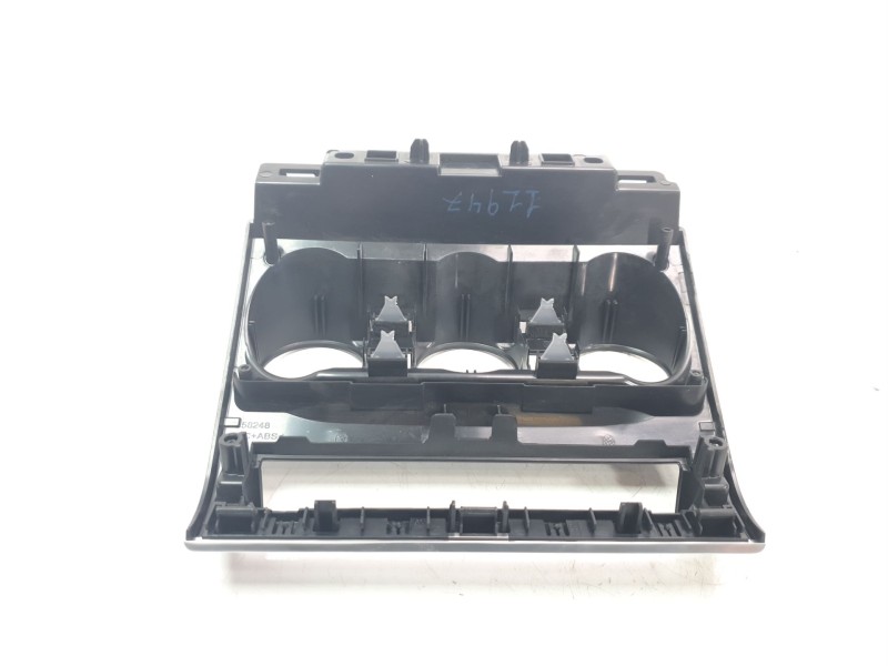 Recambio de moldura para renault captur ii techno referencia OEM IAM 58248  