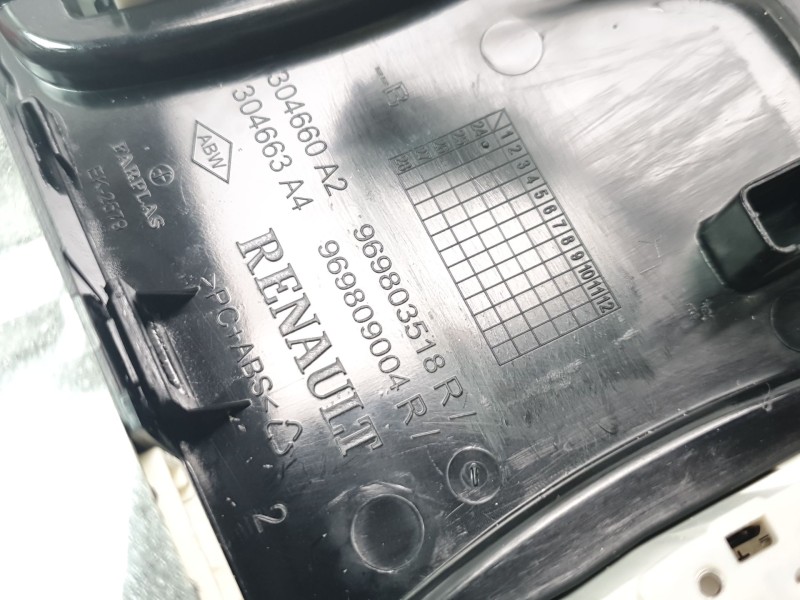 Recambio de luz interior para renault captur ii techno referencia OEM IAM 969803518R  