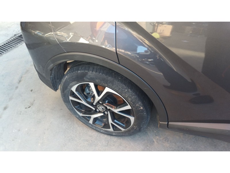 Recambio de amortiguador trasero derecho para toyota c-hr hybrid active referencia OEM IAM   