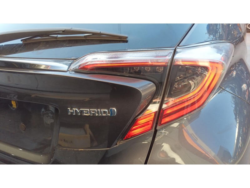 Recambio de piloto trasero derecho interior para toyota c-hr hybrid active referencia OEM IAM   