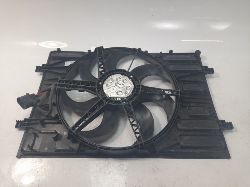 Recambio de electroventilador para audi q3 sportback (f3n) 35 tdi referencia OEM IAM 5Q0121203DE 47916 